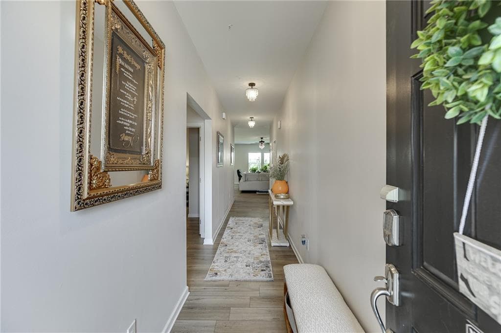 4 bedroom, 2 bathroom, 1,898 sq ft single family residence under contract at 4045 Berry Farm Court, Loganville, GA 30052 — photo 4
