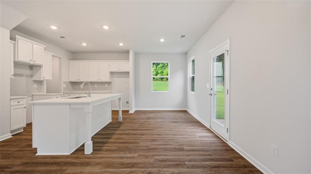4 bedroom, 3 bathroom, 1,700 sq ft single family residence for sale at 1138 Earlywood Way, Monroe, GA 30655 — photo 5