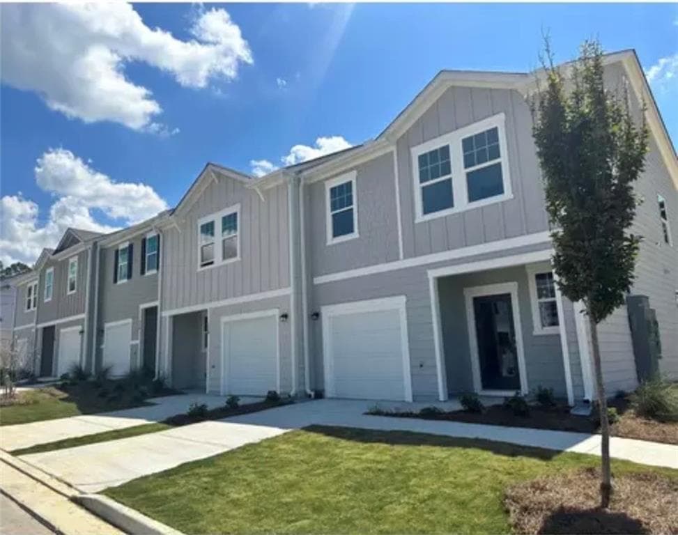 3 bedroom, 3 bathroom, 1,422 sq ft townhouse for rent at 3015 Gorman Drive, Auburn, GA 30011 for $2,100 a month — photo 1 of 7