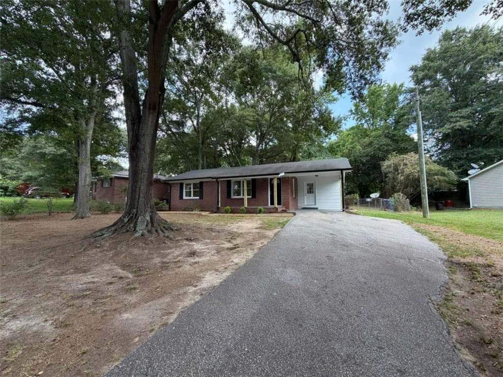 2 bedroom, 1 bathroom, 1,056 sq ft single family residence for sale at 135 Martha Street, Winder, GA 30680 — photo 9