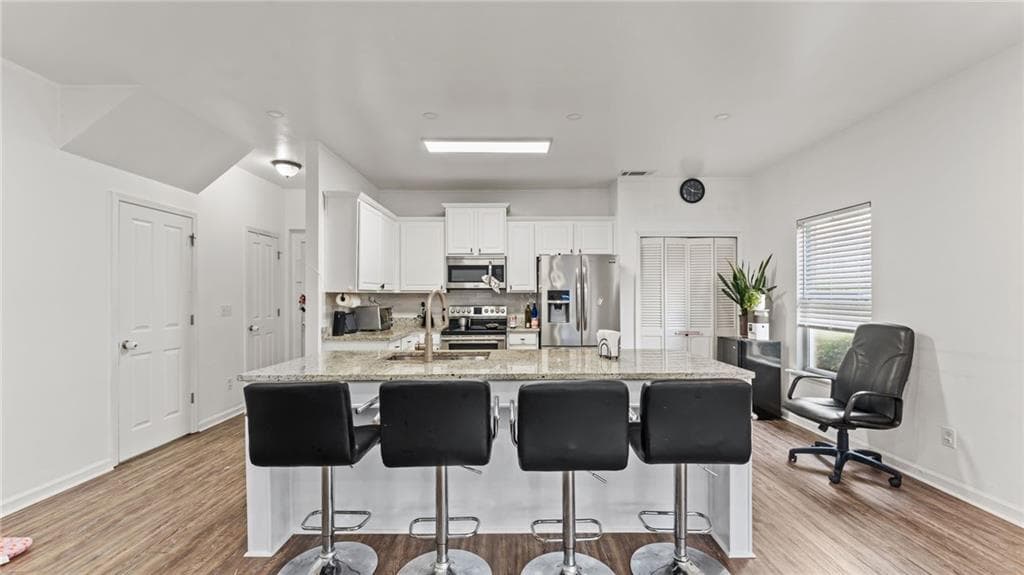 3 bedroom, 3 bathroom, 1,650 sq ft townhouse for sale at 805 Pleasant Hill Road 131, Lilburn, GA 30047 — photo 6