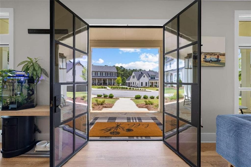 5 bedroom, 4 bathroom, 3,048 sq ft single family residence under contract at 70 Stubbs Hill, Senoia, GA 30276 — photo 3
