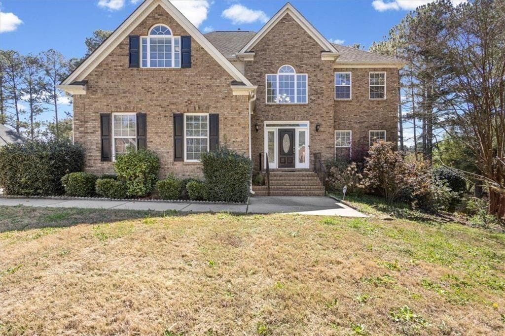 5 bedroom, 4 bathroom, 3,628 sq ft single family residence under contract at 405 Branch Forest Way, Stockbridge, GA 30281 — photo 3