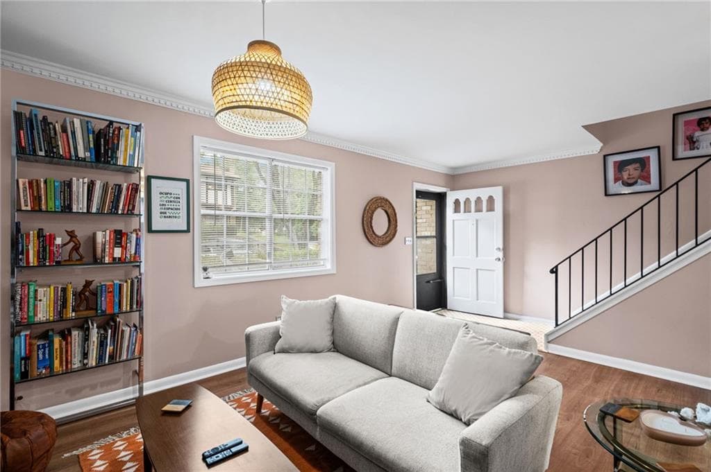 2 bedroom, 2 bathroom, 1,180 sq ft condominium under contract at 2952 N Dekalb Drive B, Atlanta, GA 30340 — photo 3