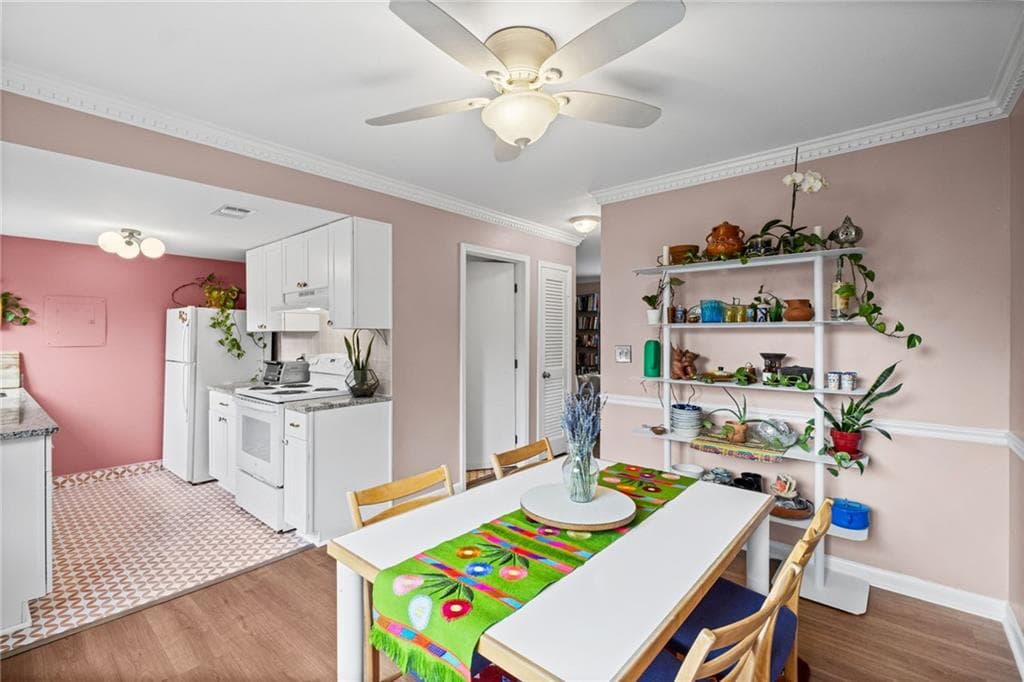 2 bedroom, 2 bathroom, 1,180 sq ft condominium under contract at 2952 N Dekalb Drive B, Atlanta, GA 30340 — photo 8