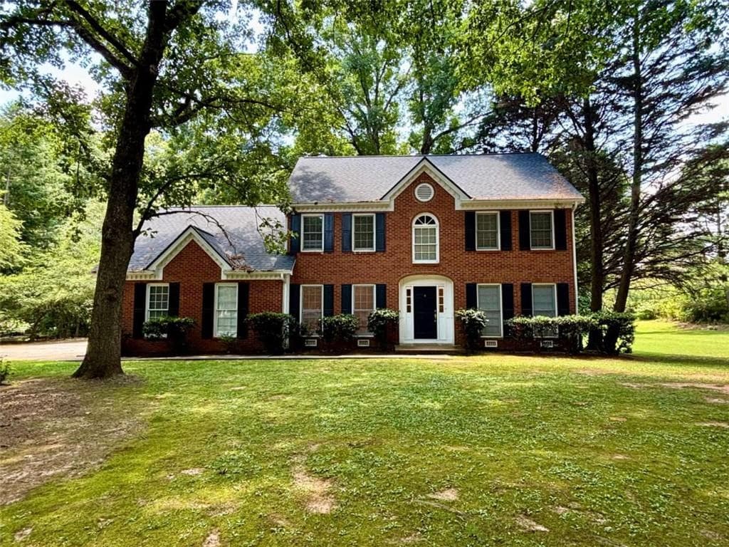 4 bedroom, 3 bathroom, 3,148 sq ft single family residence for rent at 4160 Creekwood Drive, Cumming, GA 30041 for $2,700 a month