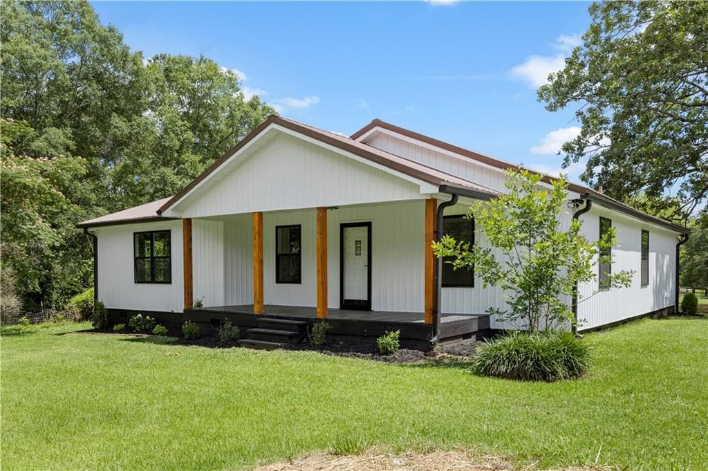 3 bedroom, 2 bathroom, 1,625 sq ft single family residence sold at 1567 Livingston Road, Rome, GA 30161