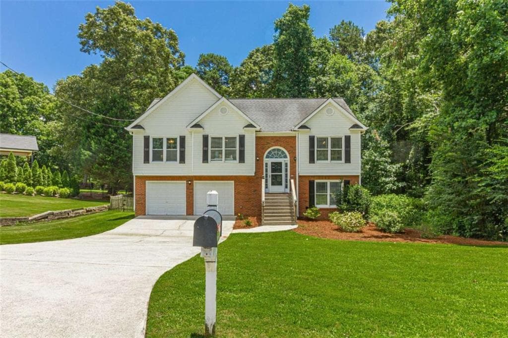 4 bedroom, 3 bathroom, 2,188 sq ft single family residence for sale at 3955 Hamilton View Way, Dacula, GA 30019