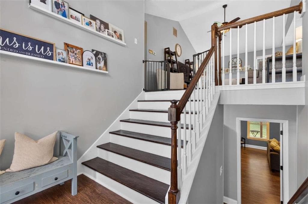 4 bedroom, 3 bathroom, 2,188 sq ft single family residence for sale at 3955 Hamilton View Way, Dacula, GA 30019 — photo 5
