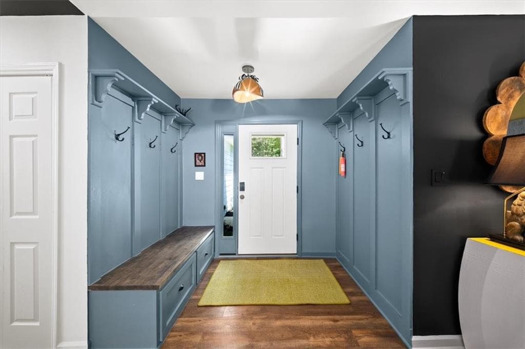 3 bedroom, 2 bathroom, 1,790 sq ft single family residence under contract at 3120 Maple Lane, Alpharetta, GA 30009 — photo 8