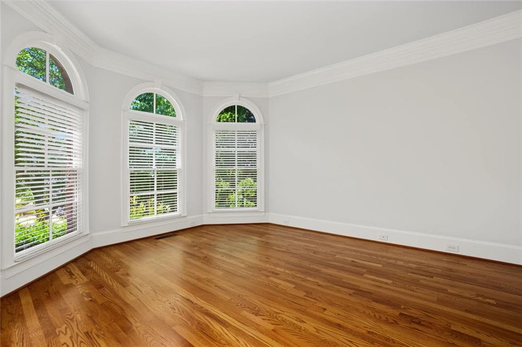 6 bedroom, 5 bathroom, 6,391 sq ft single family residence for sale at 5940 Boulder Bluff Drive, Cumming, GA 30040 — photo 9