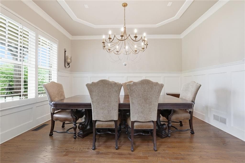 5 bedroom, 5 bathroom, 4,557 sq ft single family residence for sale at 4415 Manor Creek Drive, Cumming, GA 30040 — photo 5