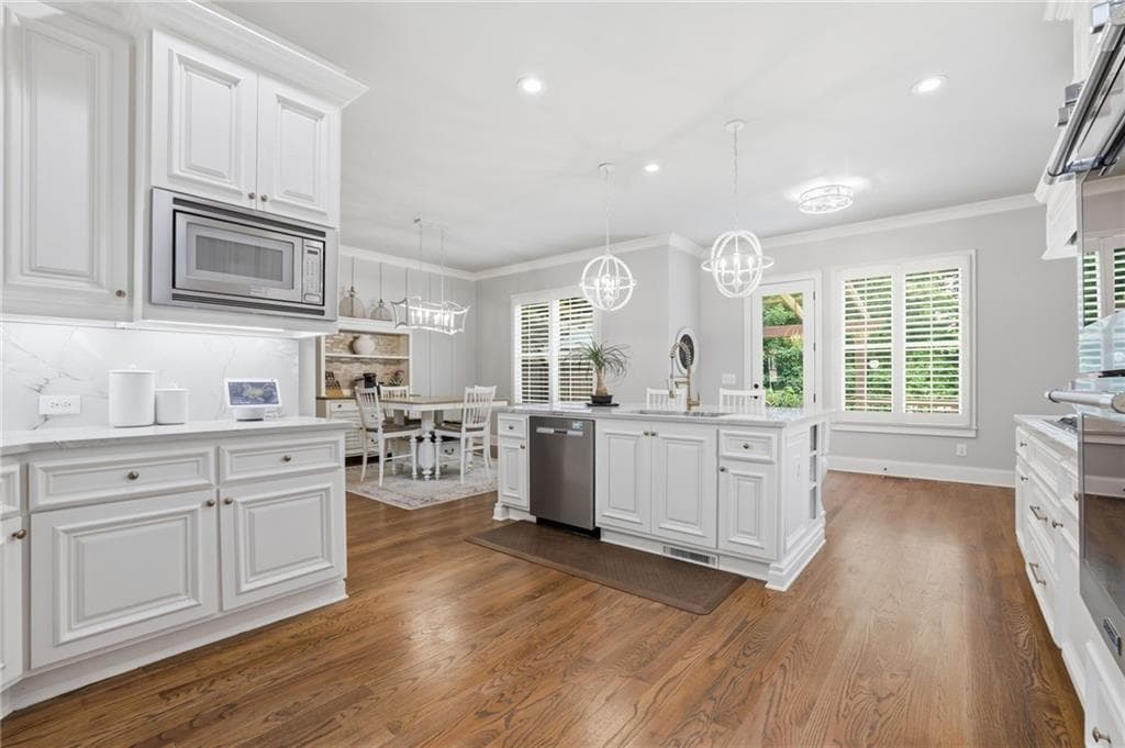 5 bedroom, 5 bathroom, 4,557 sq ft single family residence for sale at 4415 Manor Creek Drive, Cumming, GA 30040 — photo 10