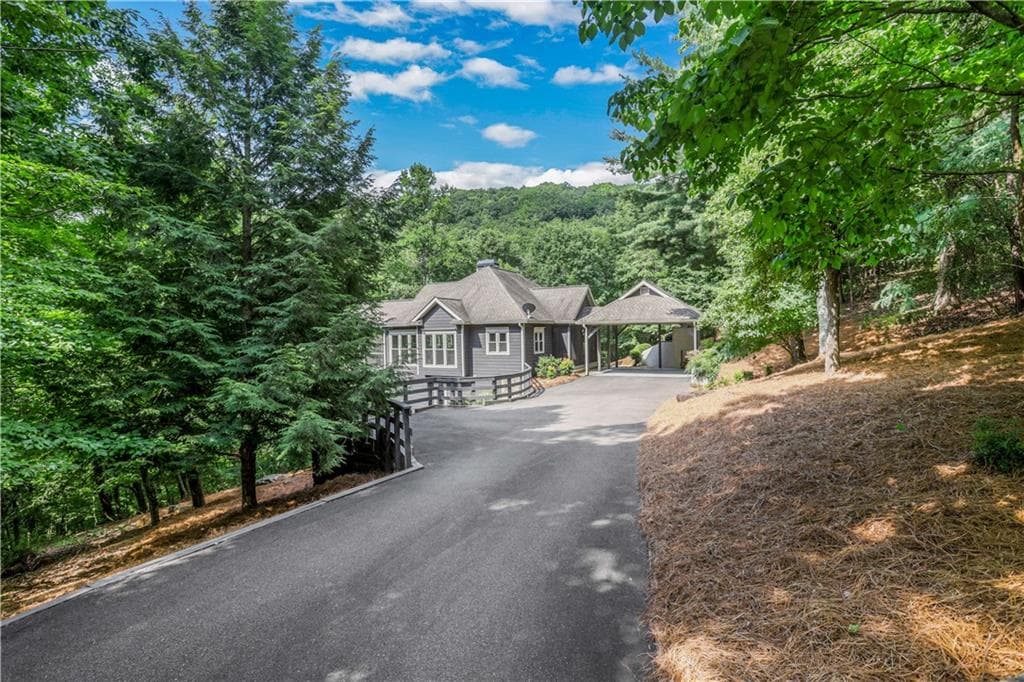 3 bedroom, 4 bathroom, 2,776 sq ft single family residence sold at 59 Disharoon Drive, Jasper, GA 30143