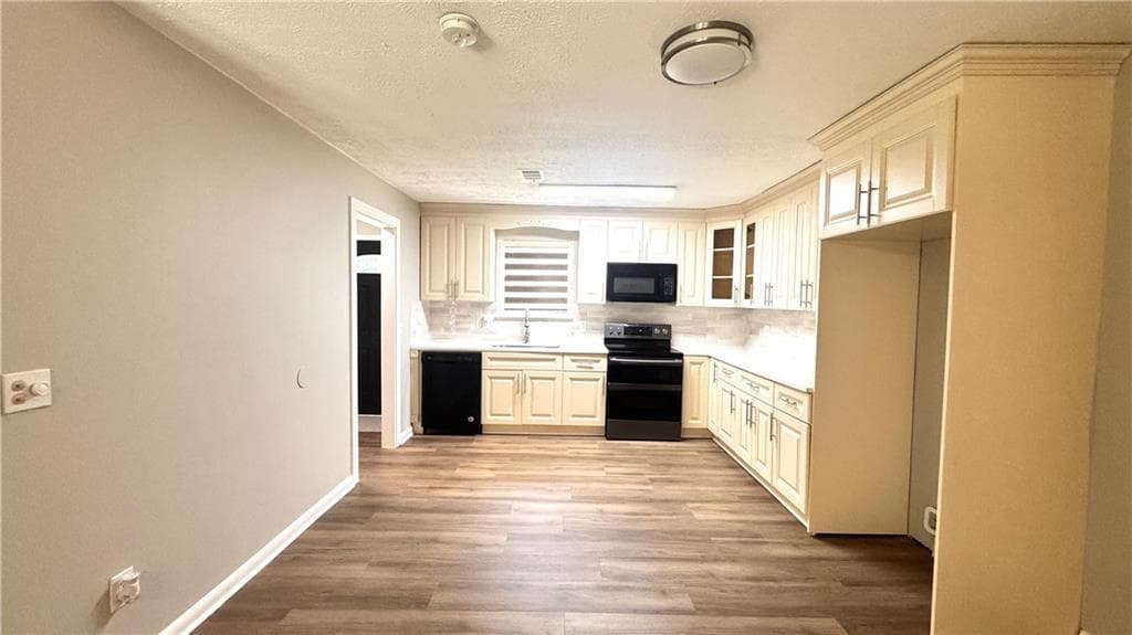 4 bedroom, 3 bathroom, 1,456 sq ft single family residence for sale at 4091 Big Valley Trail, Stone Mountain, GA 30083 — photo 8