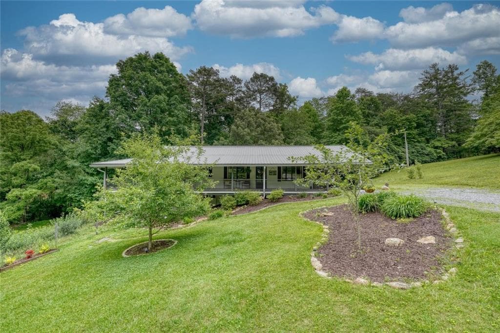 3 bedroom, 2 bathroom, 3,000 sq ft single family residence for sale at 399 Pack Creek Road, Blue Ridge, GA 30513 — photo 2
