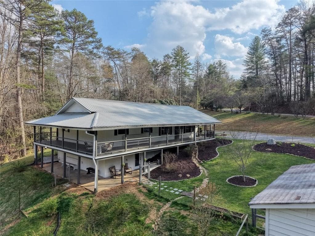 3 bedroom, 2 bathroom, 3,000 sq ft single family residence for sale at 399 Pack Creek Road, Blue Ridge, GA 30513
