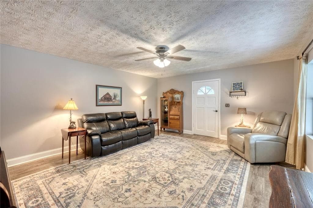 3 bedroom, 2 bathroom, 3,000 sq ft single family residence for sale at 399 Pack Creek Road, Blue Ridge, GA 30513 — photo 6