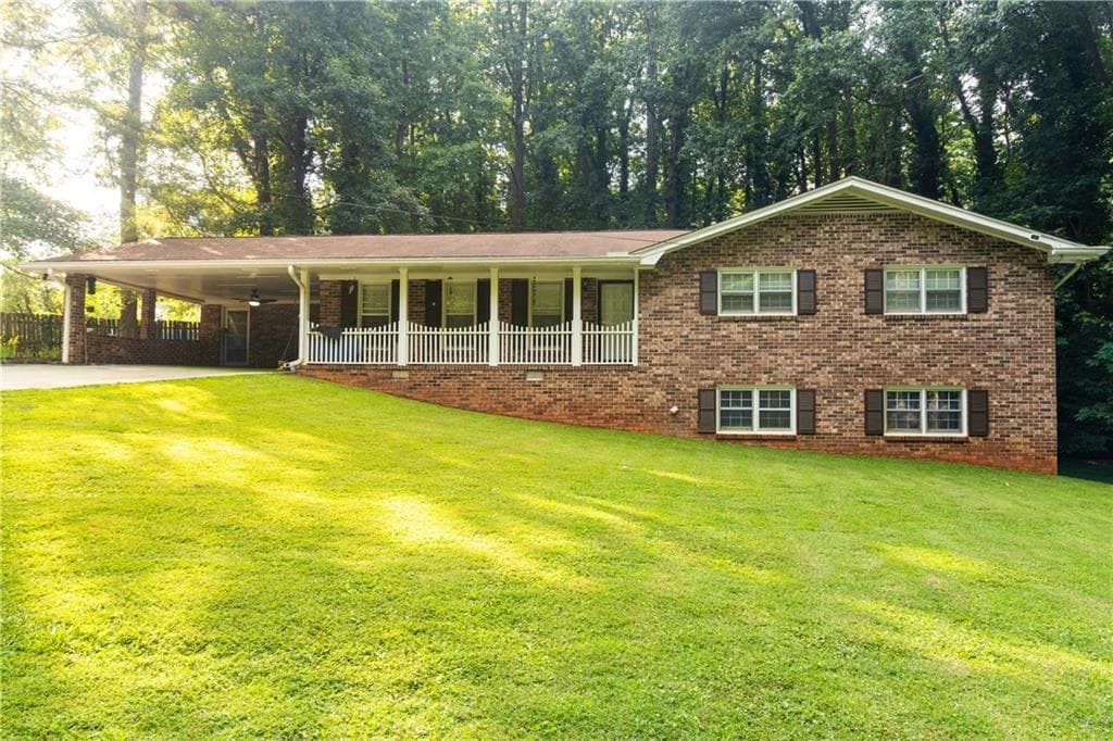 3 bedroom, 2 bathroom, 1,808 sq ft single family residence for sale at 5873 Button Gwinnett Place, Norcross, GA 30093