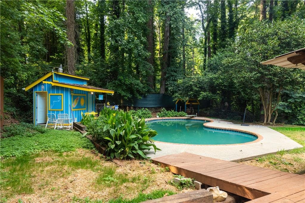 3 bedroom, 2 bathroom, 1,808 sq ft single family residence for sale at 5873 Button Gwinnett Place, Norcross, GA 30093 — photo 3