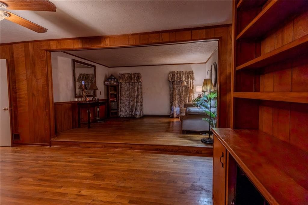 3 bedroom, 2 bathroom, 1,808 sq ft single family residence for sale at 5873 Button Gwinnett Place, Norcross, GA 30093 — photo 7