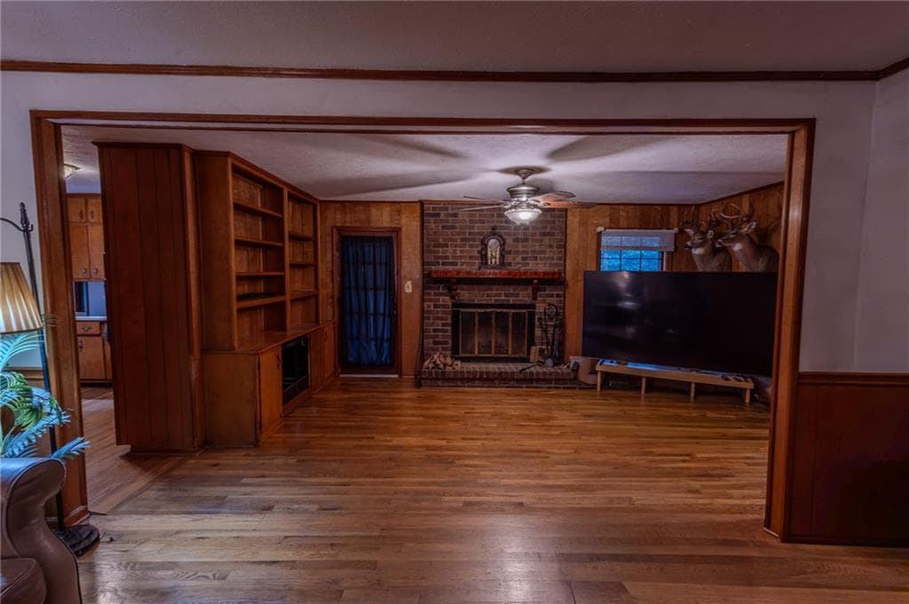 3 bedroom, 2 bathroom, 1,808 sq ft single family residence for sale at 5873 Button Gwinnett Place, Norcross, GA 30093 — photo 9