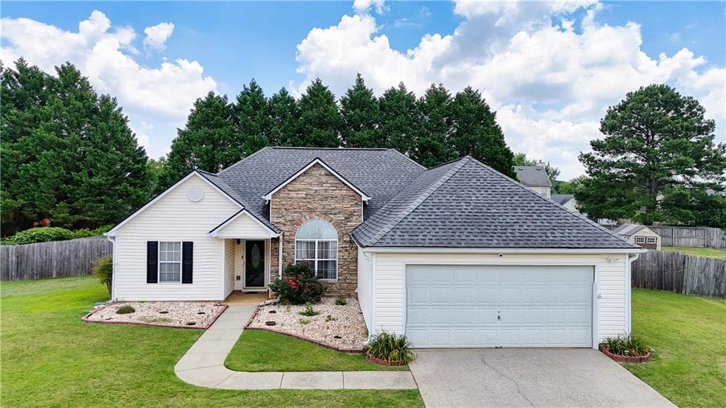 3 bedroom, 2 bathroom, 1,963 sq ft single family residence under contract at 3905 Michaels Creek Way, Loganville, GA 30052