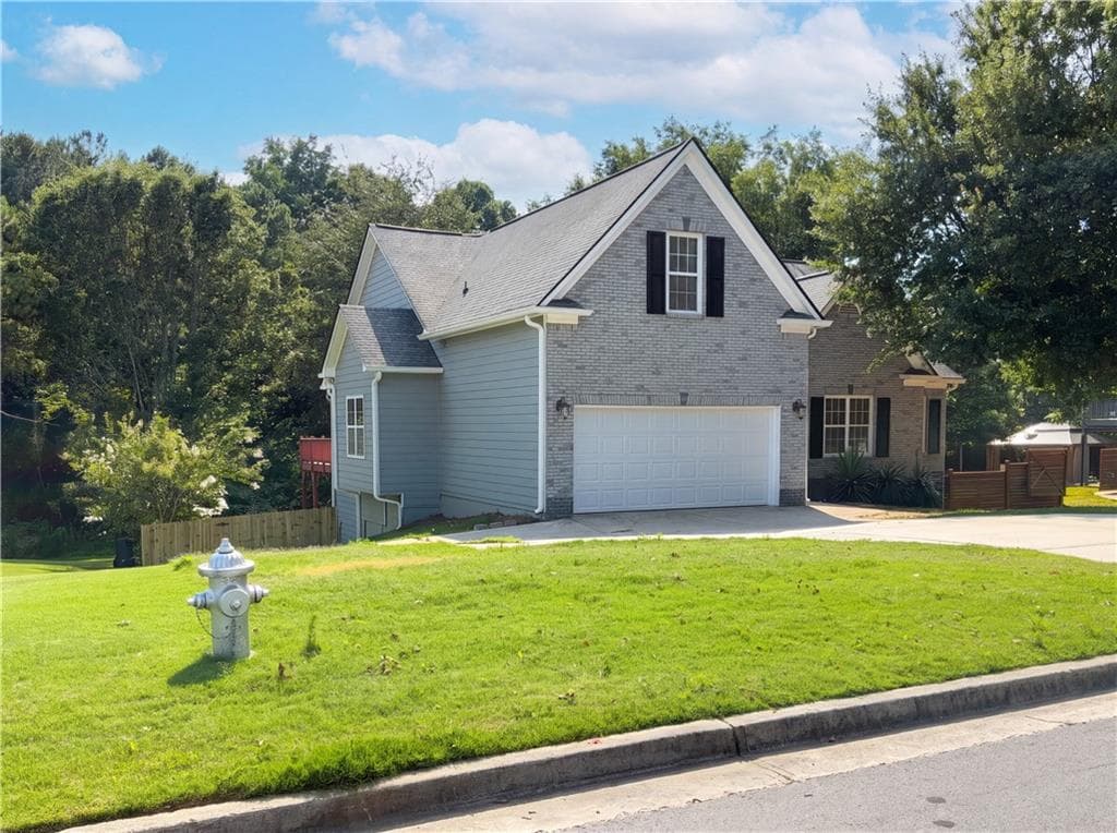 4 bedroom, 3 bathroom, 2,260 sq ft single family residence for sale at 1240 Platinum Drive, Hoschton, GA 30548 — photo 7