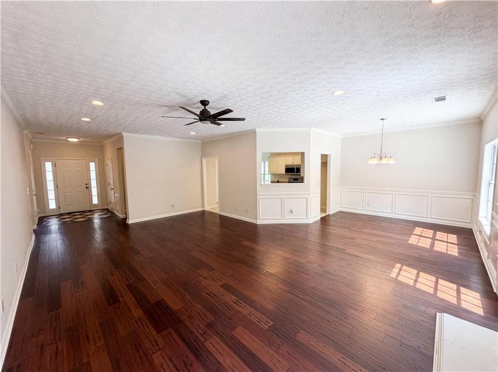 4 bedroom, 3 bathroom, 2,260 sq ft single family residence for sale at 1240 Platinum Drive, Hoschton, GA 30548 — photo 9