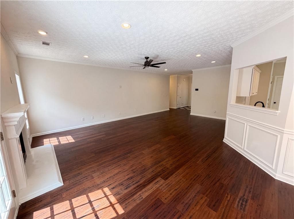 4 bedroom, 3 bathroom, 2,260 sq ft single family residence for sale at 1240 Platinum Drive, Hoschton, GA 30548 — photo 10