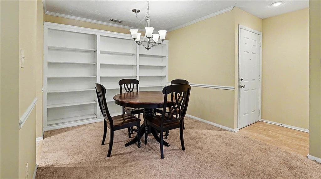 2 bedroom, 1 bathroom, 1,045 sq ft condominium for sale at 413 Tuxworth Circle, Decatur, GA 30033 — photo 9