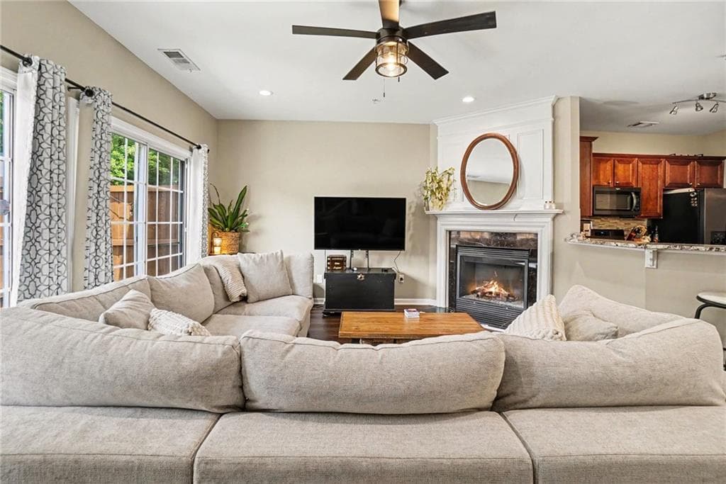 3 bedroom, 3 bathroom, 1,638 sq ft townhouse for rent at 241 Kigian Trail, Woodstock, GA 30188 for $2,000 a month — photo 7