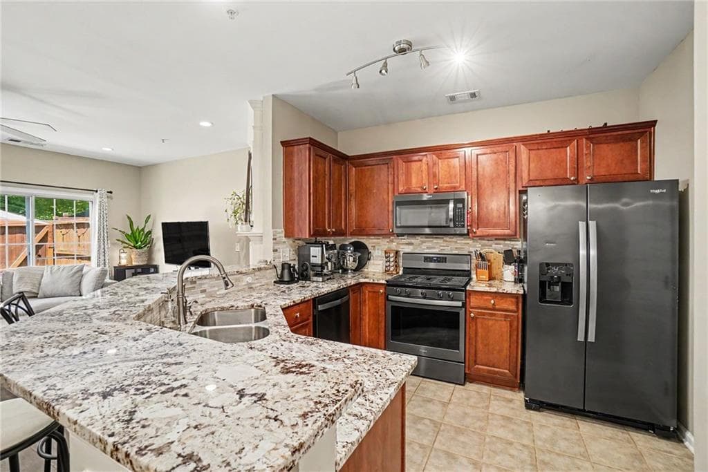 3 bedroom, 3 bathroom, 1,638 sq ft townhouse for rent at 241 Kigian Trail, Woodstock, GA 30188 for $2,000 a month — photo 9