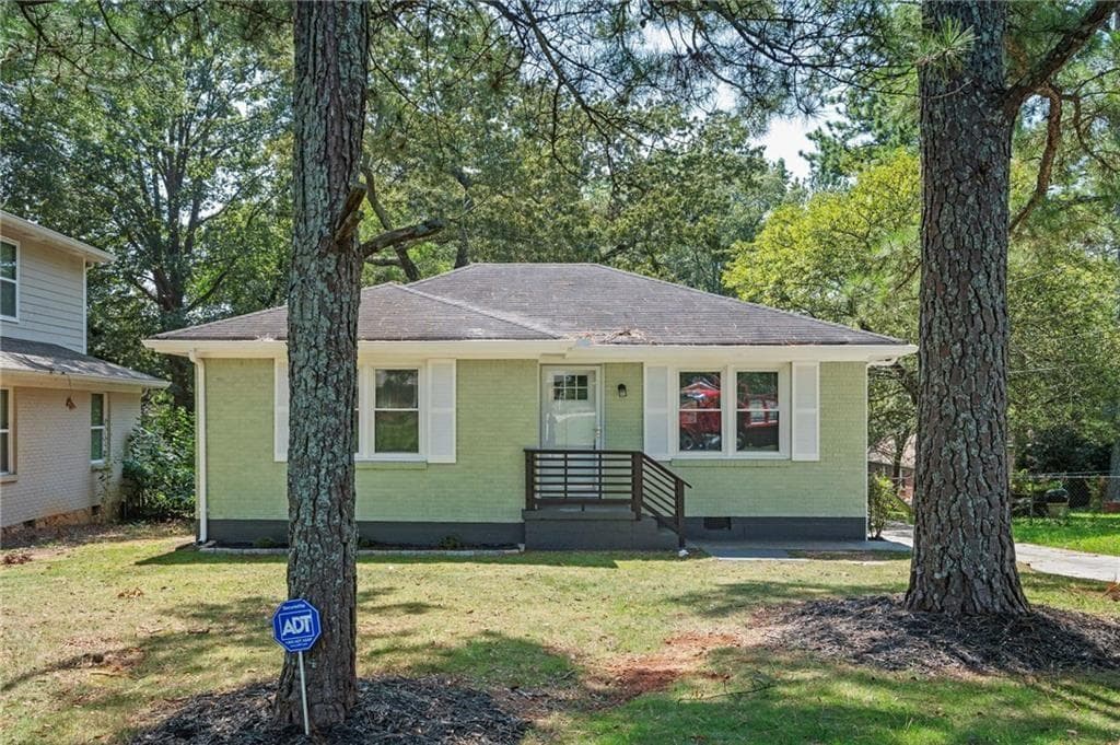 2 bedroom, 1 bathroom, 980 sq ft single family residence for rent at 2823 McAfee Road, Decatur, GA 30032 for $1,650 a month — photo 3
