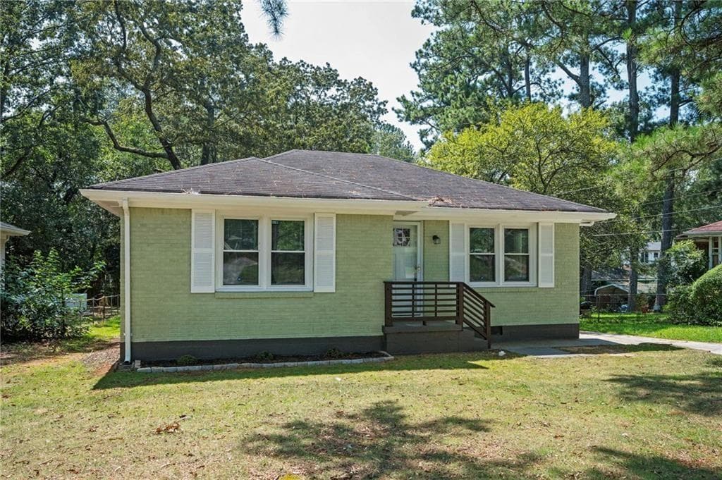 2 bedroom, 1 bathroom, 980 sq ft single family residence for rent at 2823 McAfee Road, Decatur, GA 30032 for $1,650 a month — photo 4