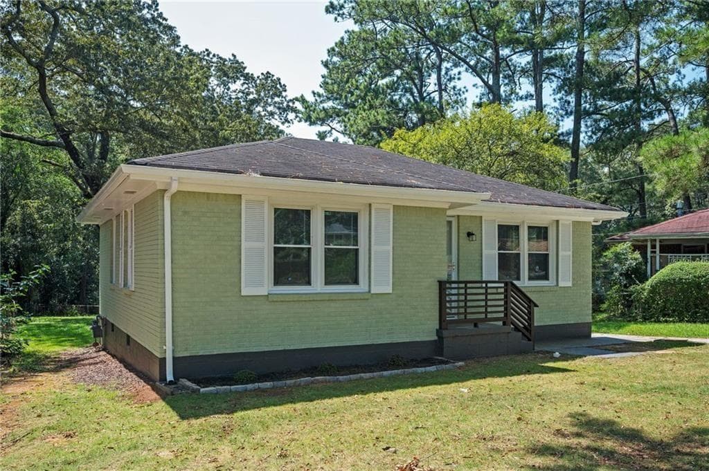 2 bedroom, 1 bathroom, 980 sq ft single family residence for rent at 2823 McAfee Road, Decatur, GA 30032 for $1,650 a month — photo 5