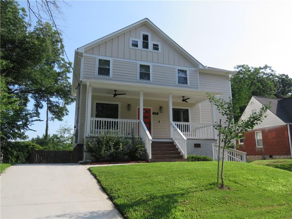 4 bedroom, 3 bathroom, 2,402 sq ft single family residence for sale at 1819 Avon Avenue, Atlanta, GA 30311 — photo 2