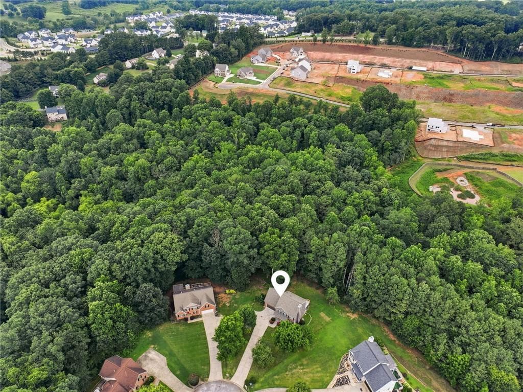 4 bedroom, 3 bathroom, 2,334 sq ft single family residence under contract at 4875 Haley Ridge Court, Cumming, GA 30028 — photo 3