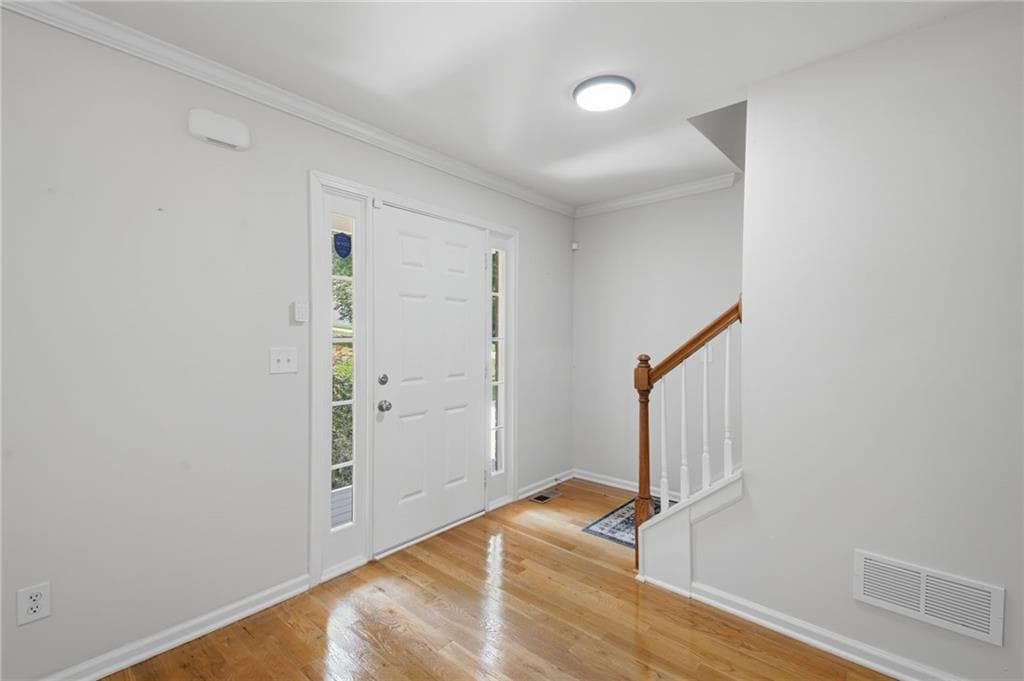 4 bedroom, 3 bathroom, 2,334 sq ft single family residence under contract at 4875 Haley Ridge Court, Cumming, GA 30028 — photo 8
