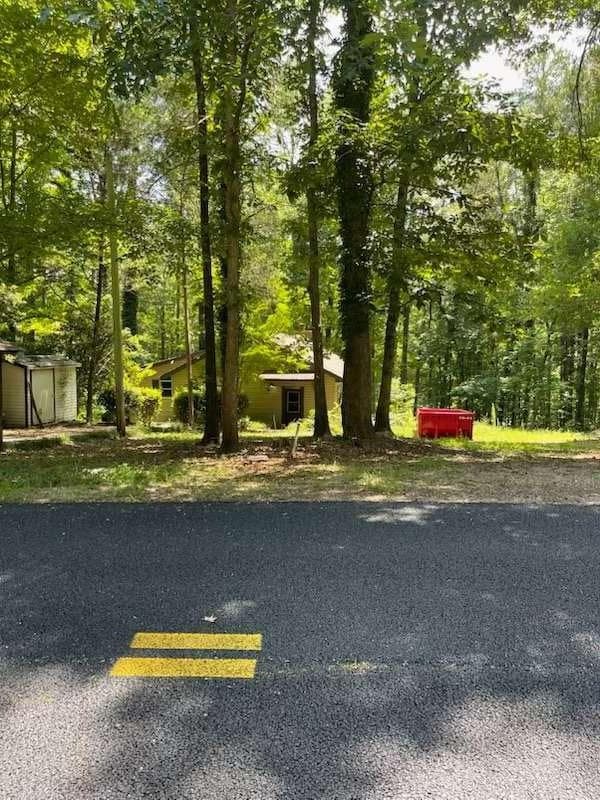 2 bedroom, 1 bathroom, 1,096 sq ft single family residence under contract at 170 S Century Drive, Martin, GA 30557 — photo 6
