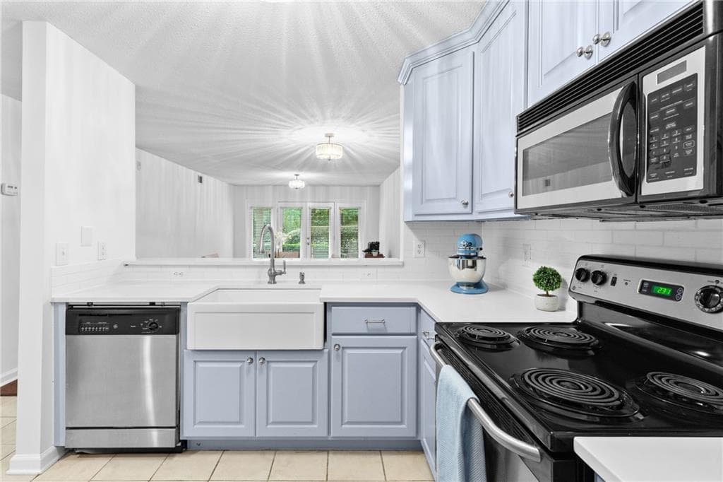 2 bedroom, 1 bathroom, 868 sq ft condominium for sale at 3650 Ashford Dunwoody Road 214, Atlanta, GA 30319 — photo 8