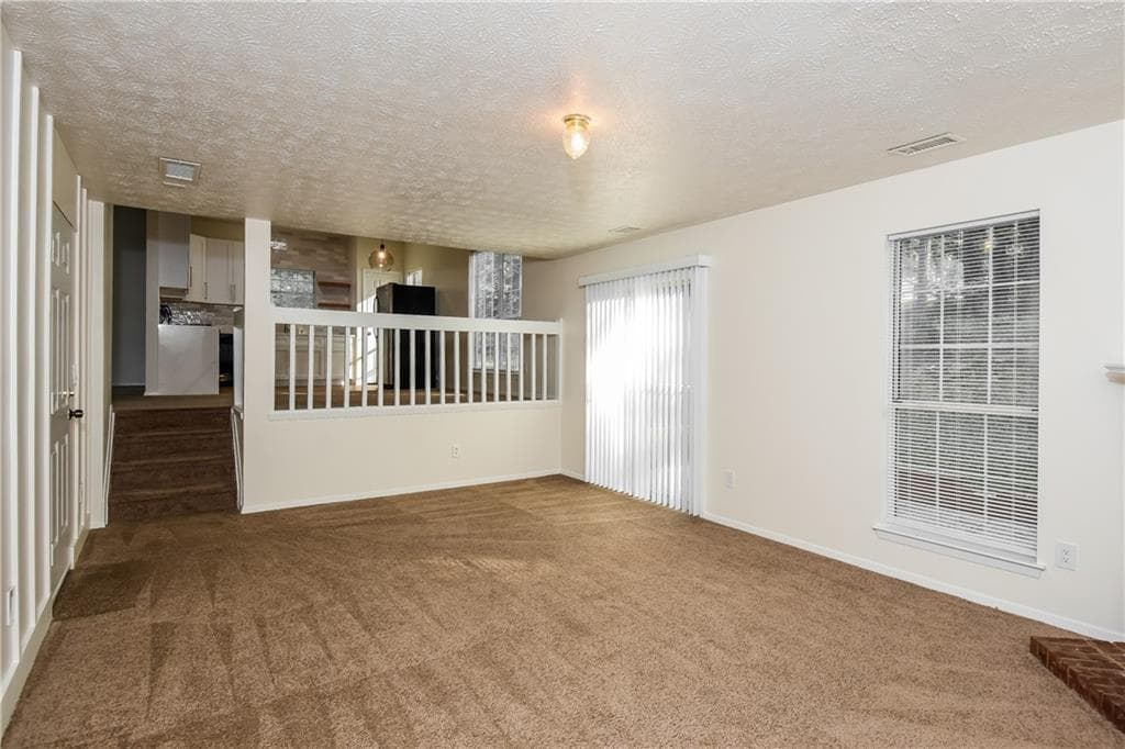 3 bedroom, 2 bathroom, 1,652 sq ft single family residence for sale at 1671 Spindle Court, Lawrenceville, GA 30044 — photo 5