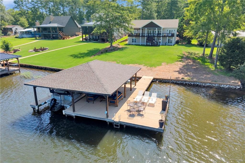 5 bedroom, 3 bathroom, 2,736 sq ft single family residence for sale at 167 N Steel Bridge Road, Eatonton, GA 31024 — photo 3