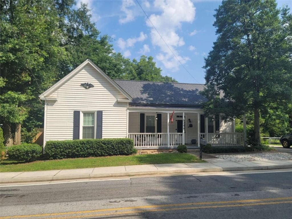 3 bedroom, 2 bathroom, 1,138 sq ft single family residence for rent at 5246 W Mountain Street, Stone Mountain, GA 30083 for $2,000 a month — photo 2
