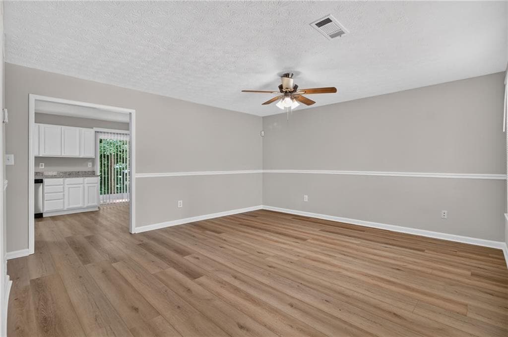 3 bedroom, 2 bathroom, 1,222 sq ft single family residence under contract at 5975 Dart Drive, Lithonia, GA 30058 — photo 8