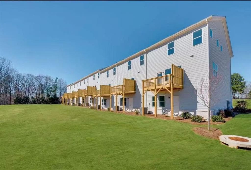 4 bedroom, 4 bathroom, 2,572 sq ft townhouse for sale at 3273 Durston Court, Dacula, GA 30019 — photo 3