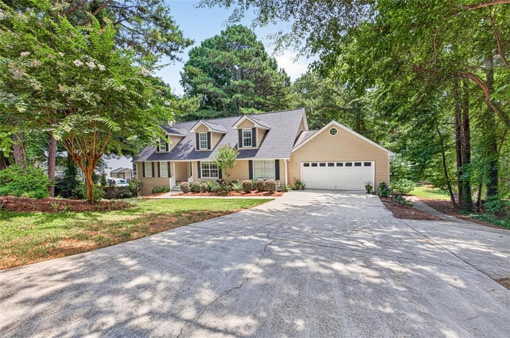5 bedroom, 5 bathroom, 3,032 sq ft single family residence for sale at 1074 Westchester Drive, Lilburn, GA 30047 — photo 2