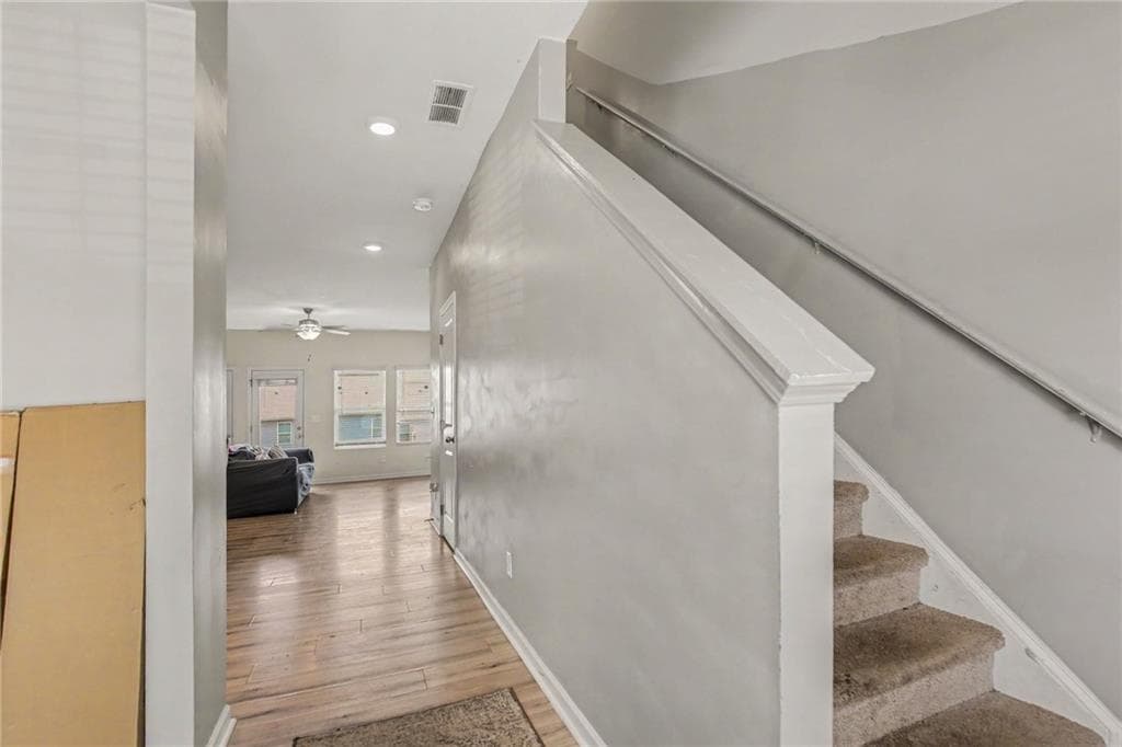 3 bedroom, 3 bathroom, 1,816 sq ft townhouse for sale at 4349 Mallory Court, Union City, GA 30291 — photo 5