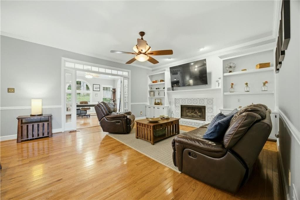 5 bedroom, 4 bathroom, 4,200 sq ft single family residence for sale at 1390 Rivershyre Parkway, Lawrenceville, GA 30043 — photo 10