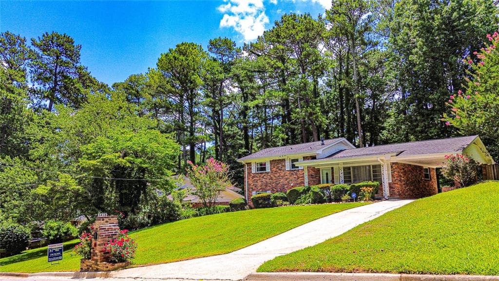 4 bedroom, 2 bathroom, 1,825 sq ft single family residence sold at 3418 Valley Ridge Terrace, Atlanta, GA 30331
